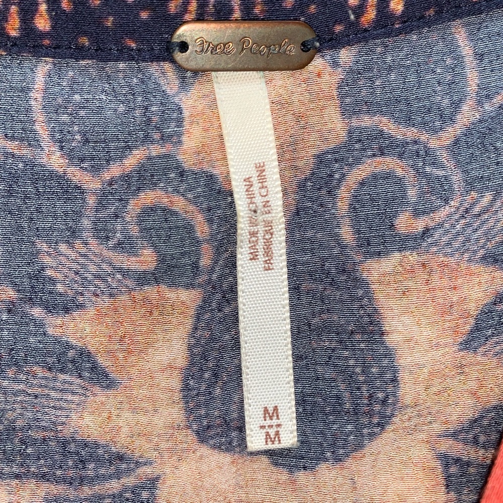 Free People flows tank size M - Picture 2 of 2